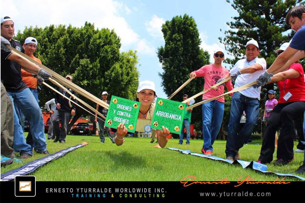Team Building Guru Taller de Cuerrdas para desarrollar equipos de trabajo