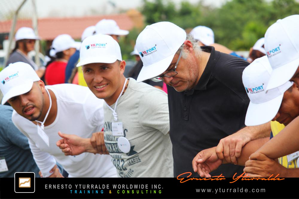 Team Building Guru Taller de Cuerrdas para desarrollar equipos de trabajo