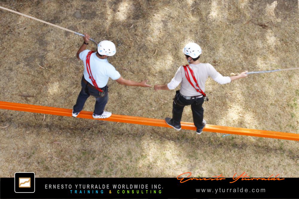 Talleres de Cuerdas | Dinámicas de Grupos y Actividades para Team Building Empresarial